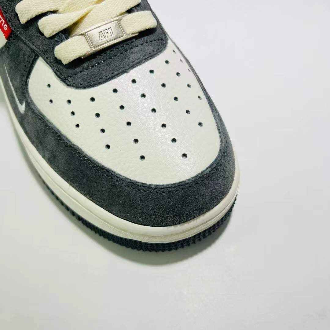 Designer Air Force 1 x Supreme x The North Face DIY SneakerNational