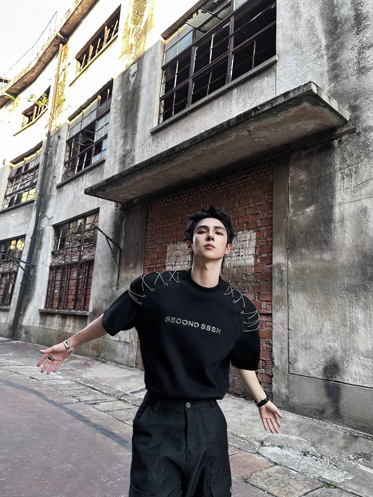 Second Signal Chainlace Tee - Notkicks