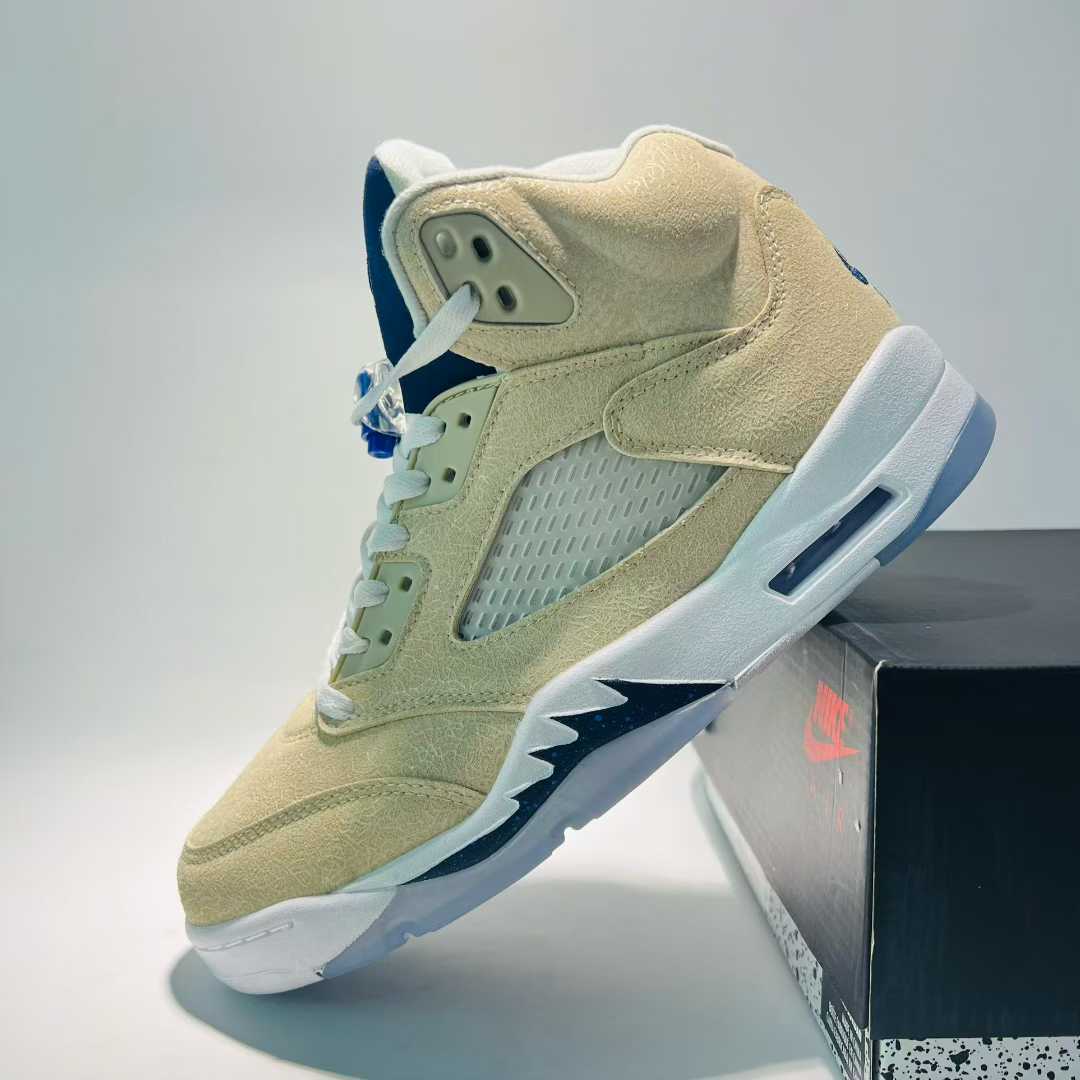 Air Jordan 5 Retro: A Blend of Iconic Style and Modern Comfort