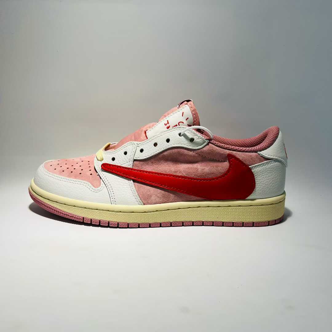 Travis Scott x Air Jordan 1 Low OG – A Legendary Sneaker Collaboration