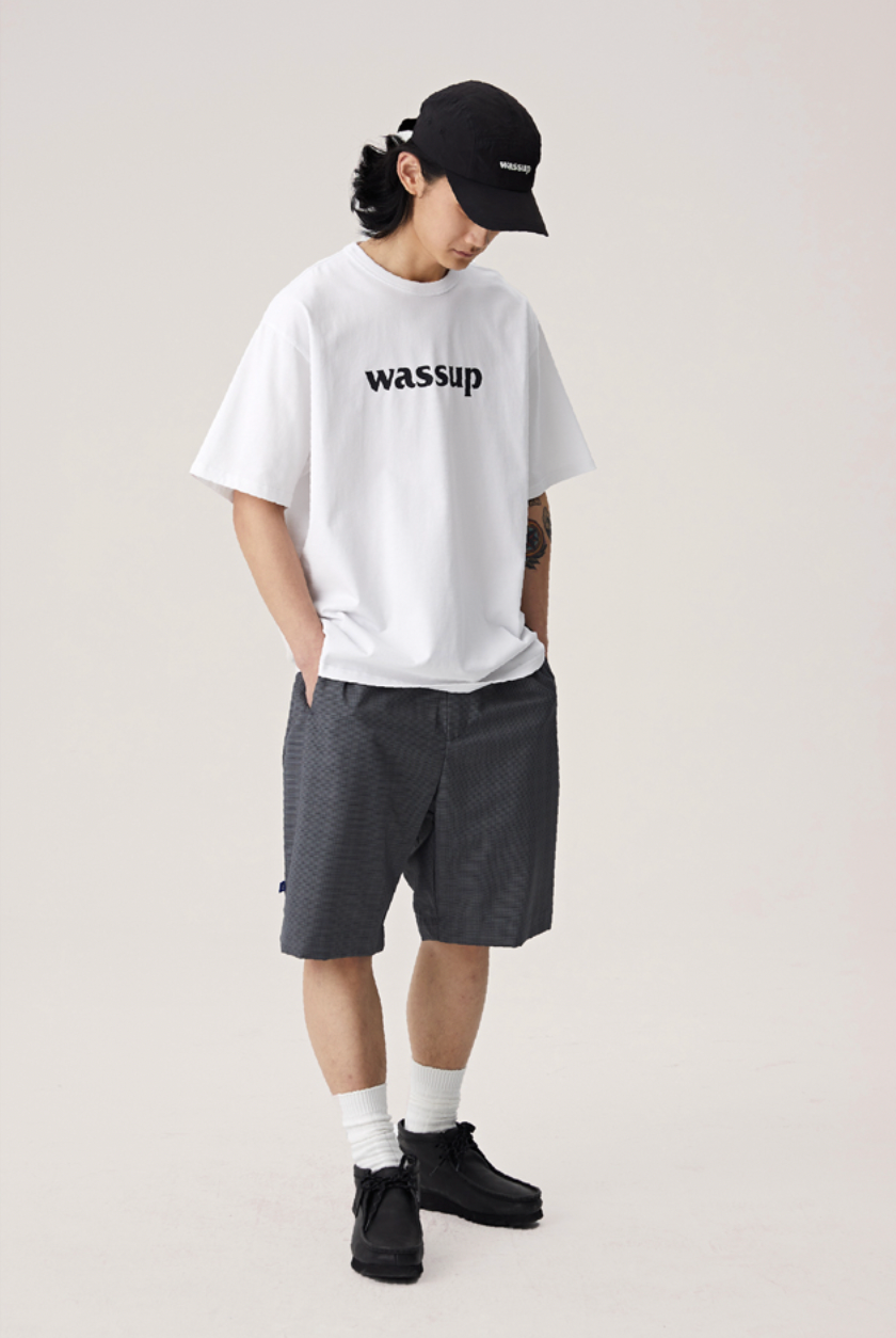 Bold Big Logo Print Basic Tee - Notkicks