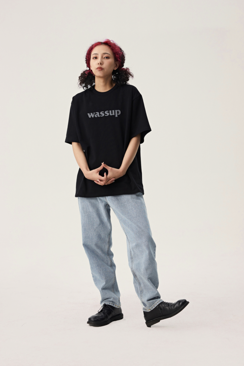 Bold Big Logo Print Basic Tee - Notkicks