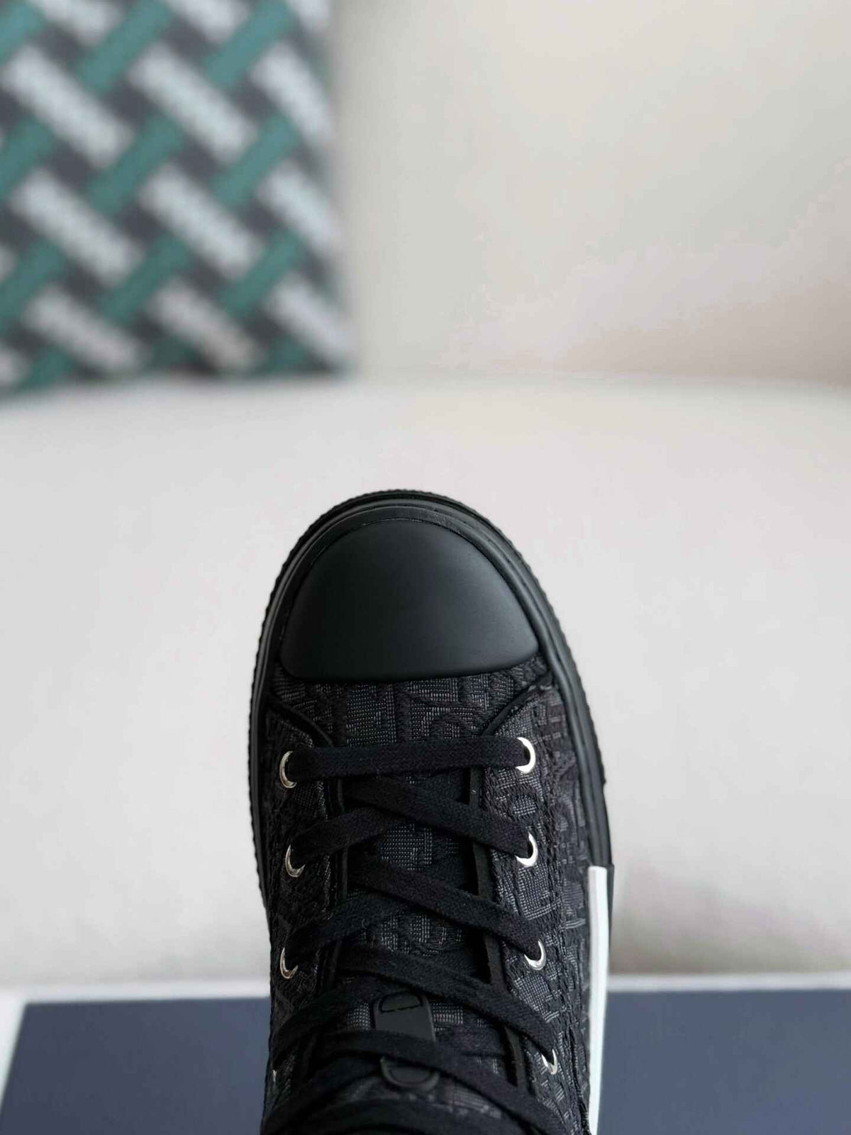 Dior B23 High-Top Sneaker in Black Dior Oblique Jacquard HolloShoe