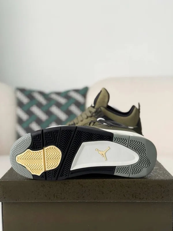 Air Jordan 4 Retro SE Craft “Medium Olive” Sneakers – Olive, Black & Cream - OMYGOODS