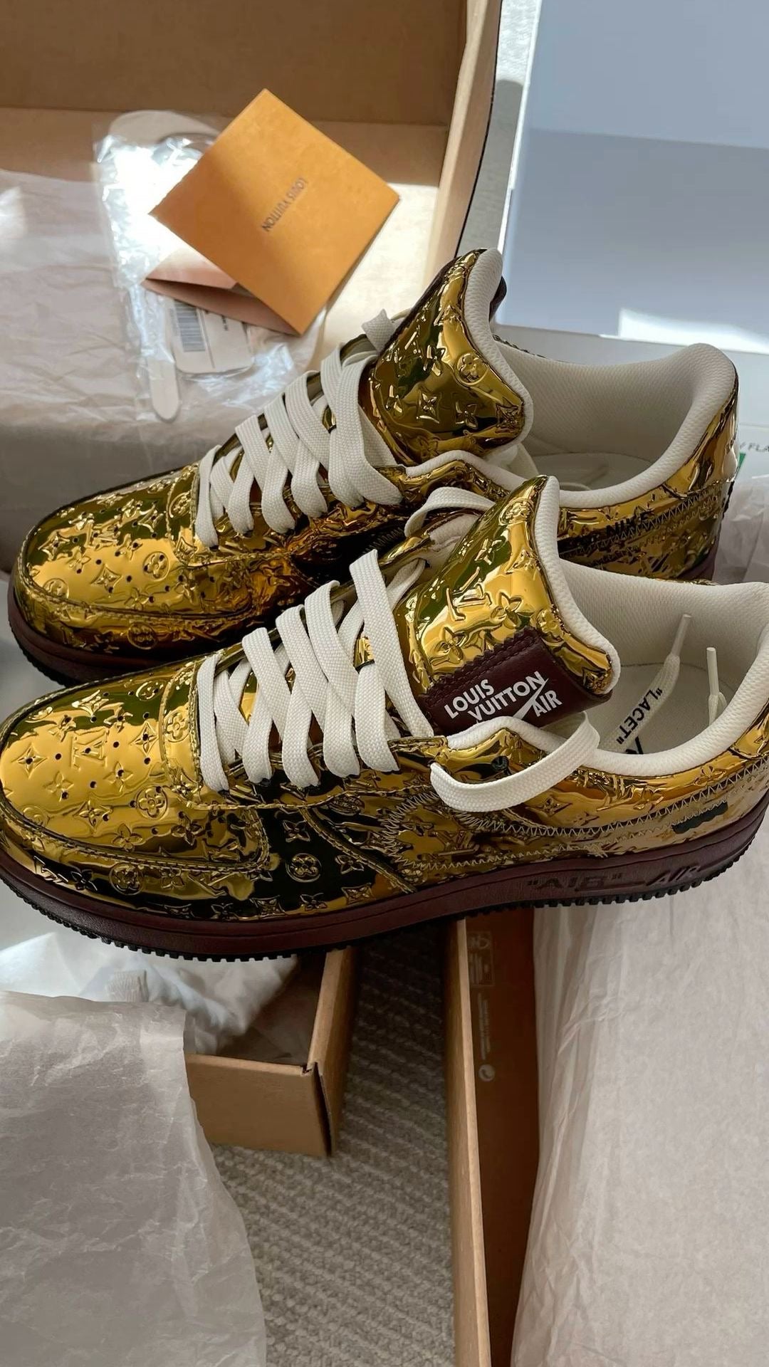 Off-White x Air Force 1 Gold 1A9VG0
