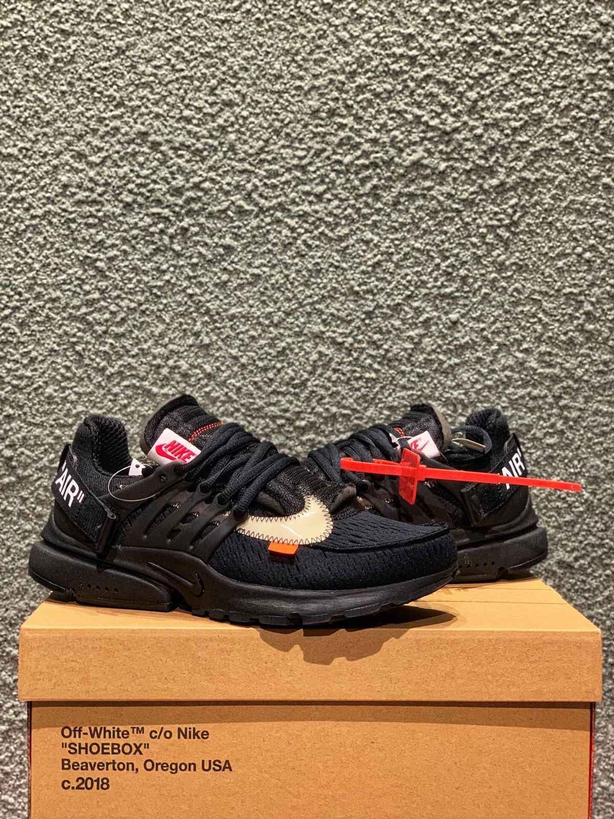 OFF-WHITE x Nike Air The Ten Air Presto OG - Bold Style Redefined