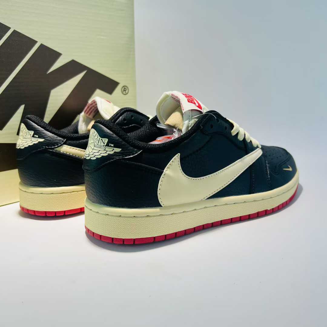 Travis Scott x Air Jordan 1 Low OG - Iconic Streetwear Collaboration