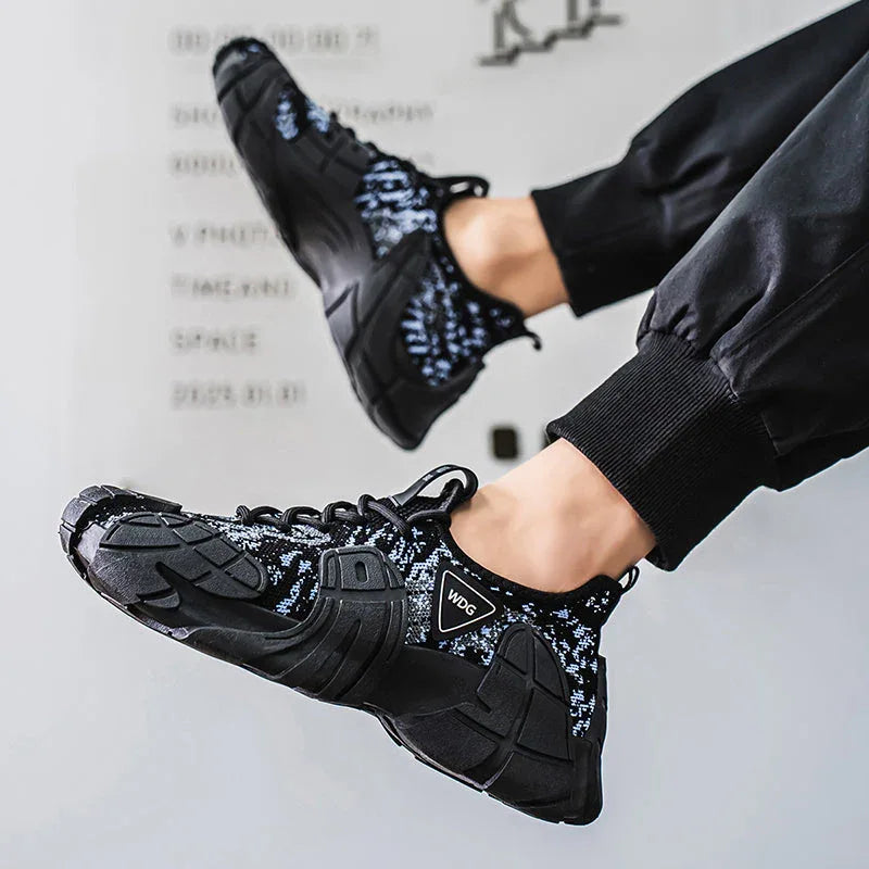 Metro Pace T84 Sneakers - Luxuryurbanwear