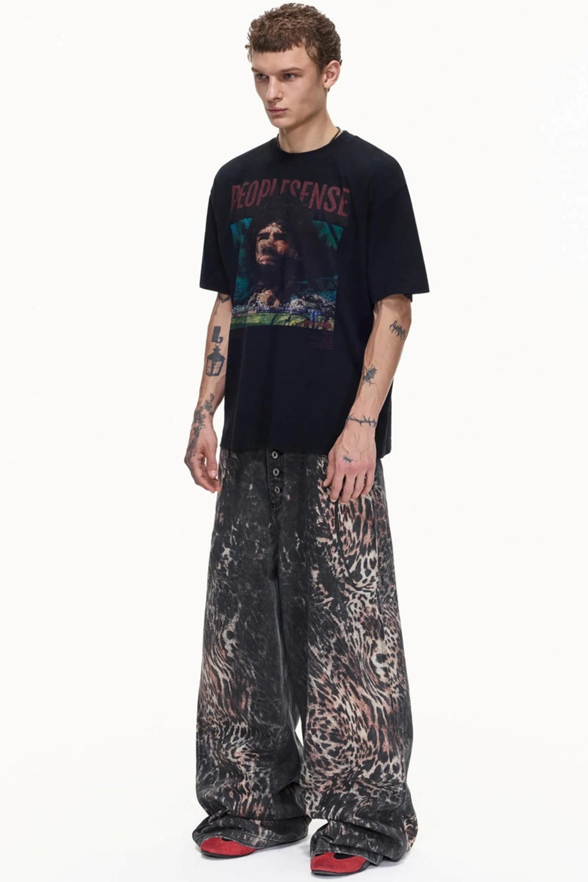 Men's Retro Distressed Cotton Tee - Notkicks