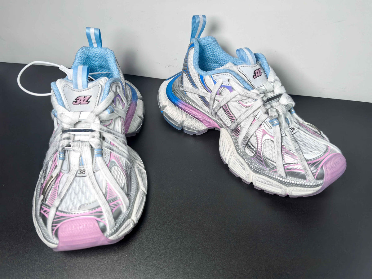 Balenciaga Runner 3XL Extreme Lace 02 balenciaga