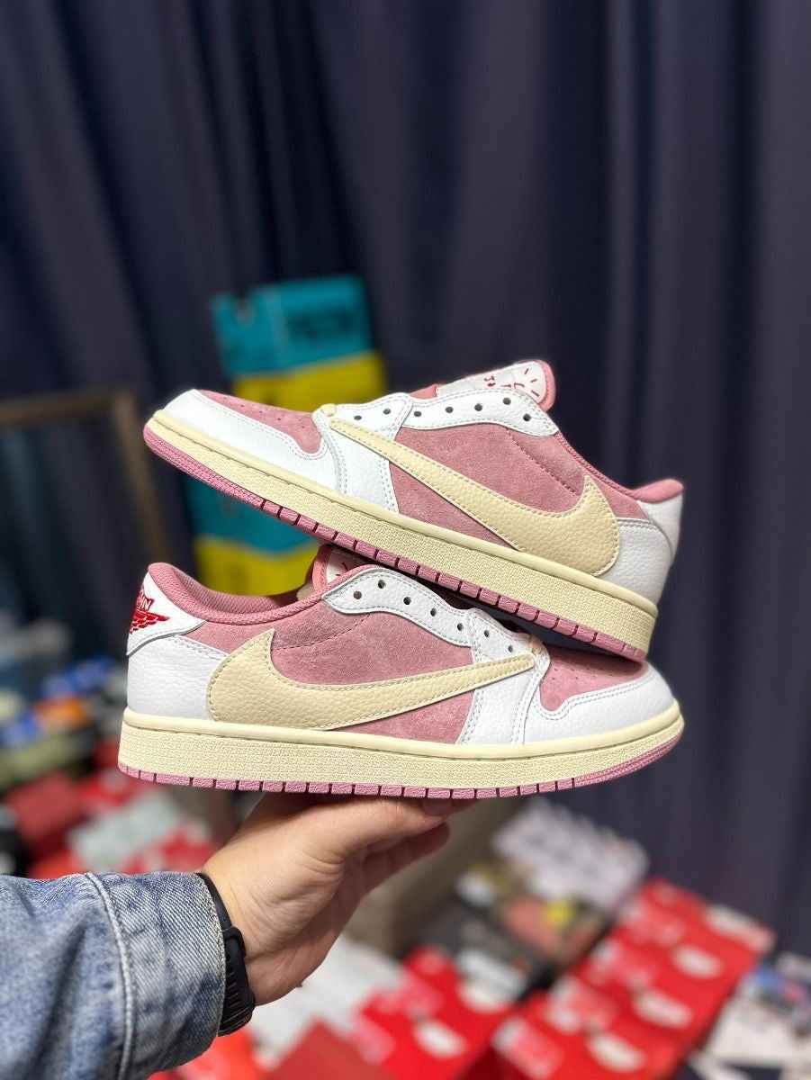 Travis Scott x Air Jordan 1 DM7866-600