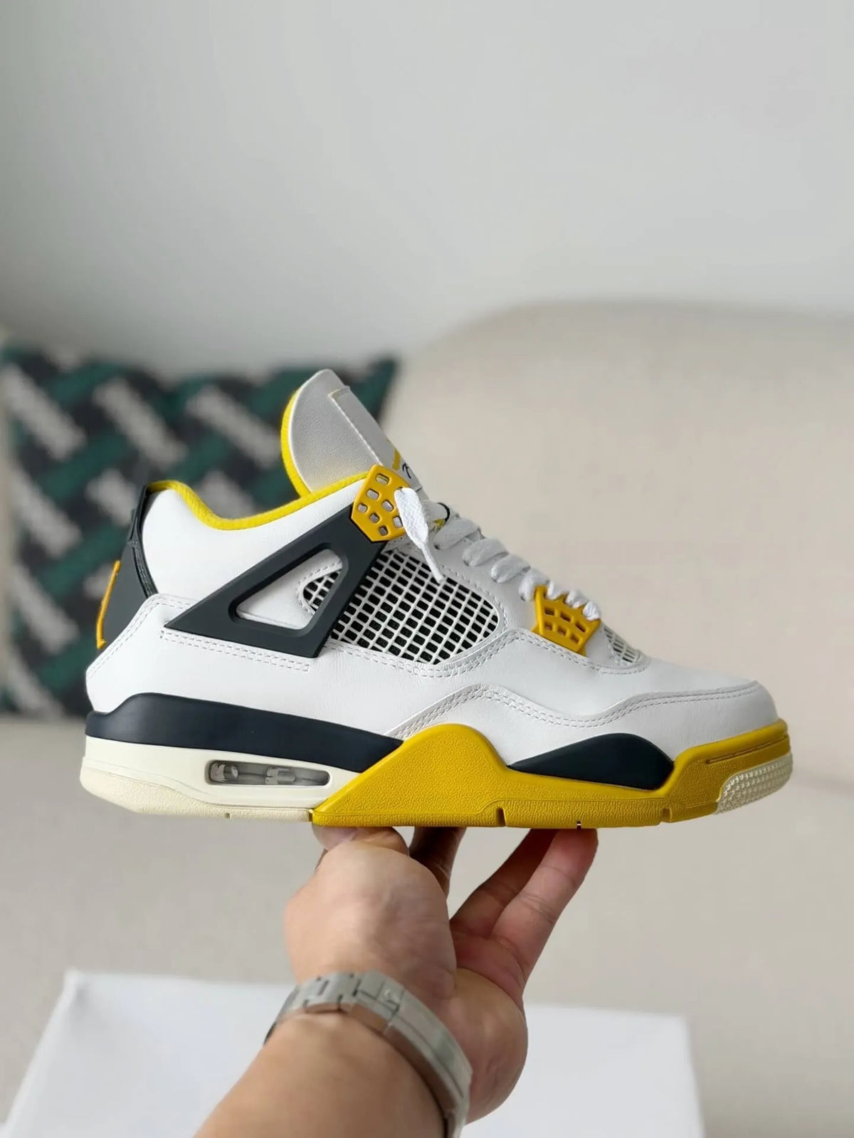 Air Jordan 4 Retro ‘Vivid Sulfur’ Sneakers - OMYGOODS