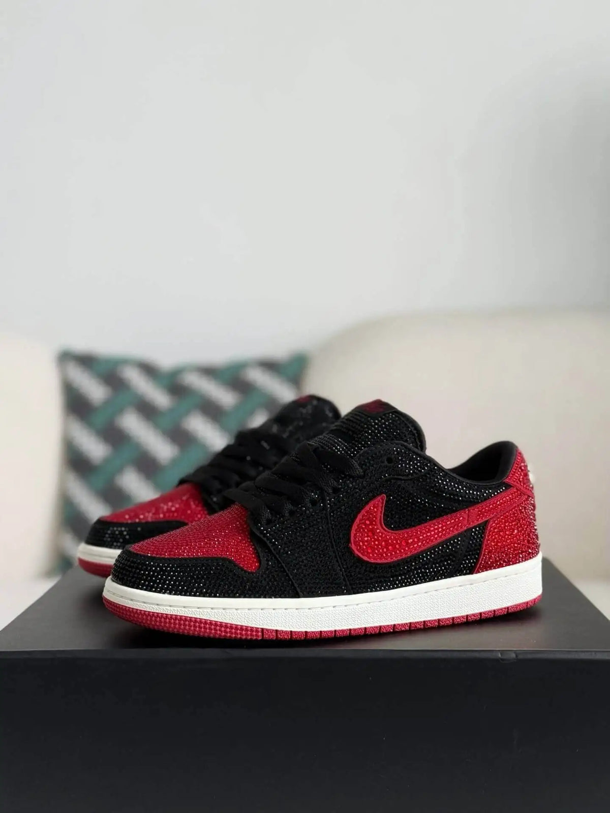Air Jordan 1 Low “Bred Bling” Black & Red - OMYGOODS
