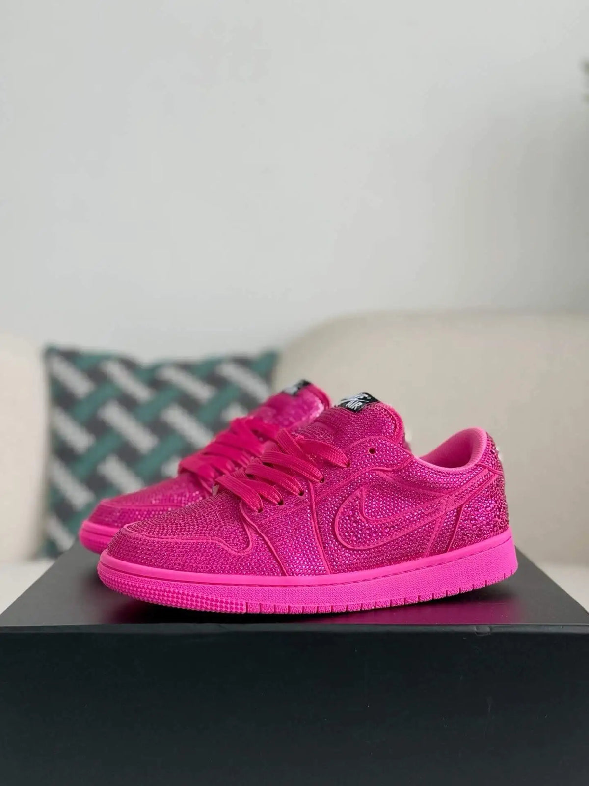 Air Jordan 1 Low “Pink Pop” Hot Pink - OMYGOODS