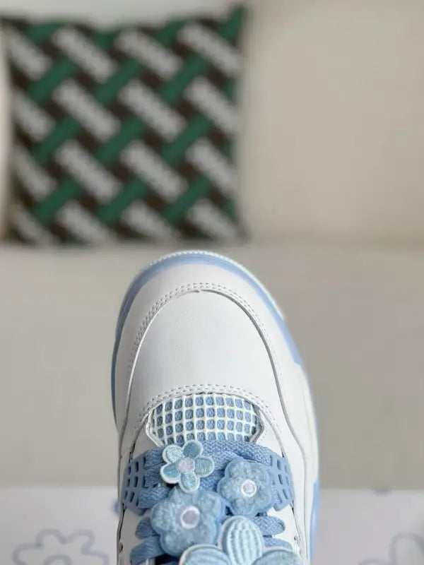 Air Jordan 4 Retro – Forget Me Not in White and light blue - OMYGOODS
