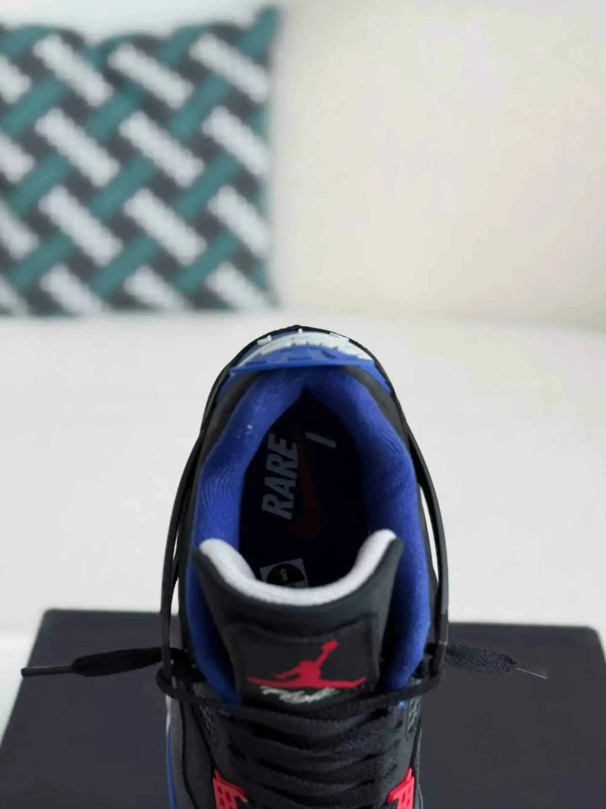 Air Jordan 4 Retro – Elevate Your Style with Rare Air