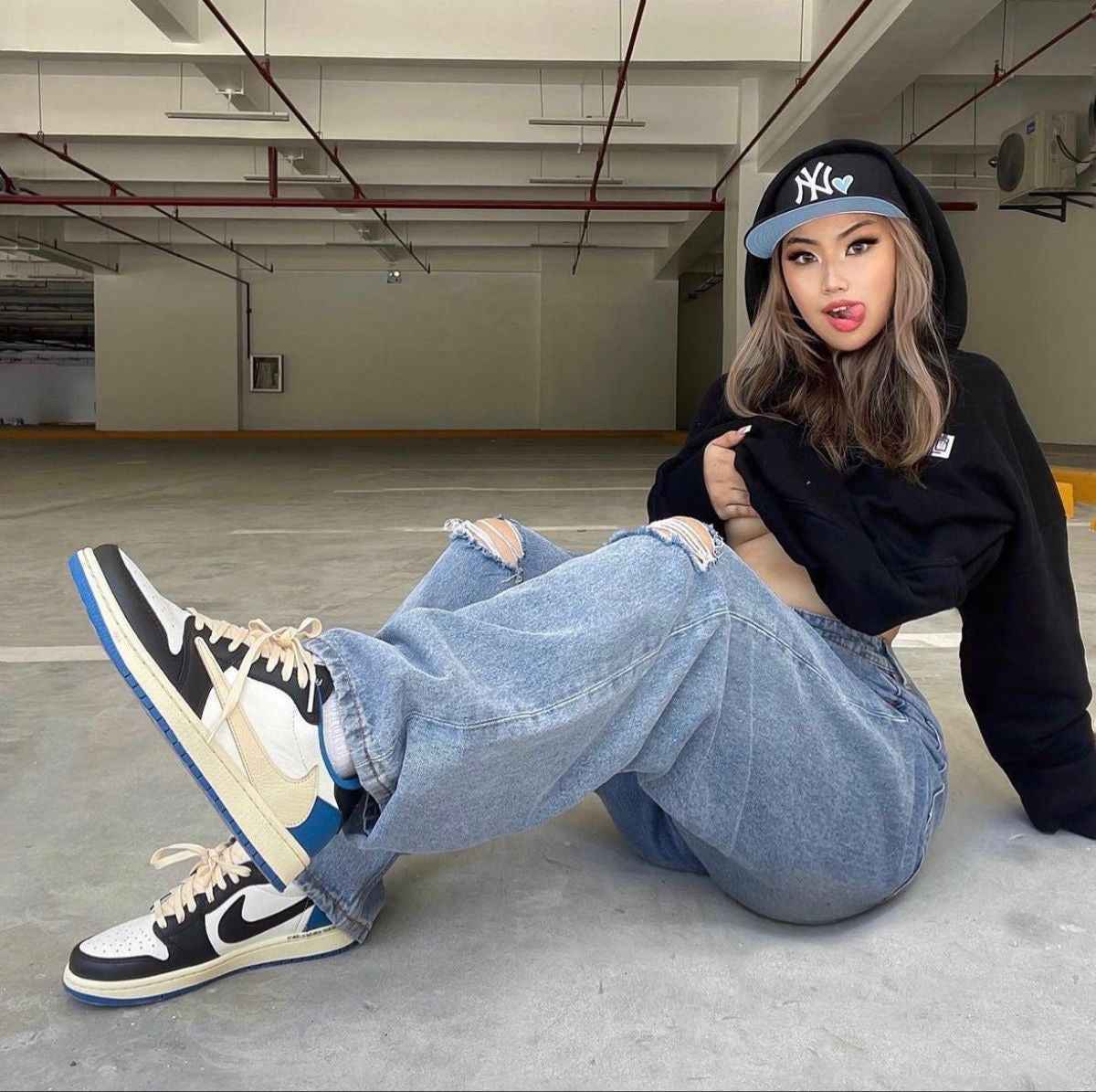 Air Jordan 1 Low Fragment x Travis Scott - DM7866-140