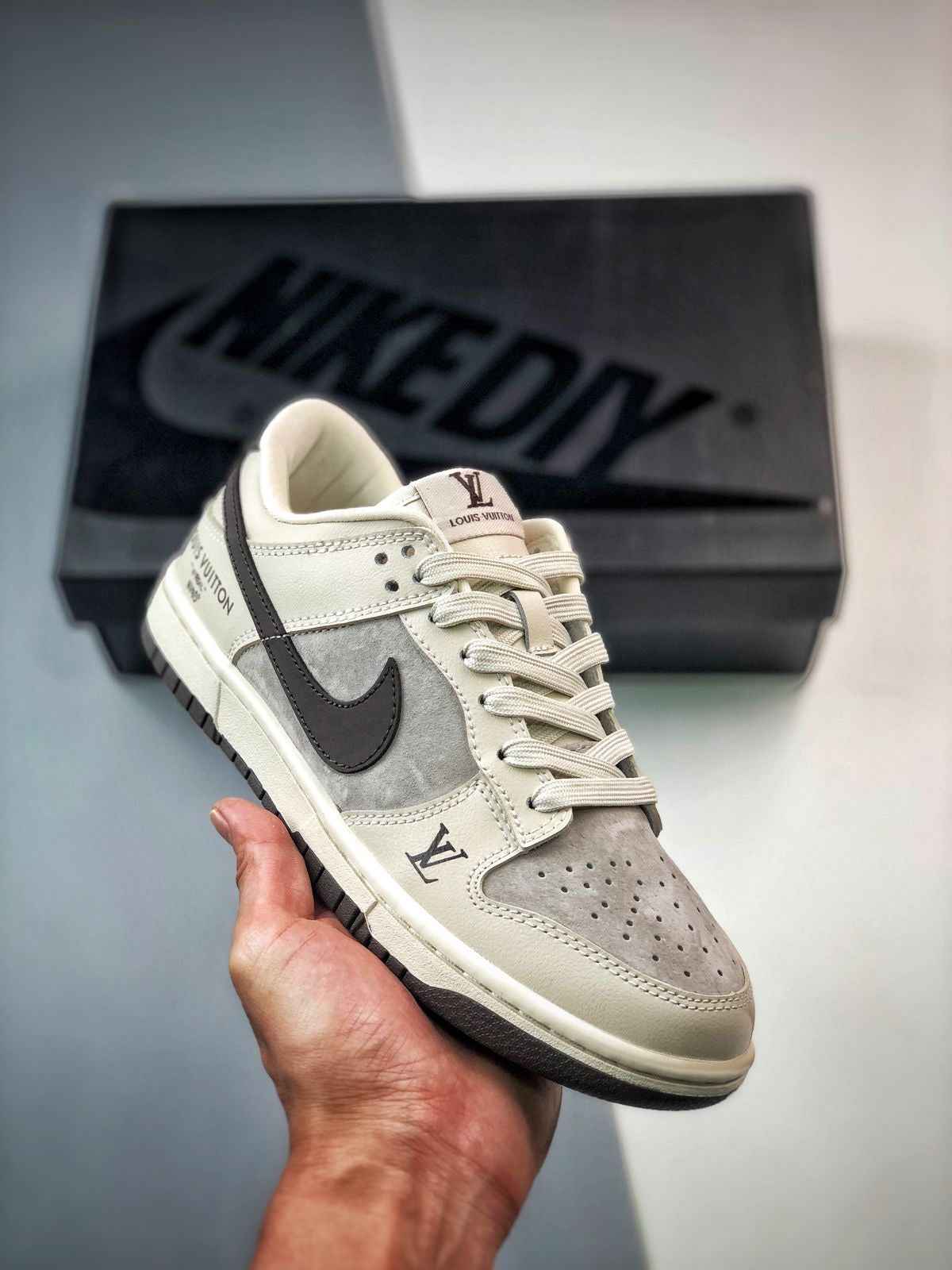 SB Dunk Low x LV Monogram K24