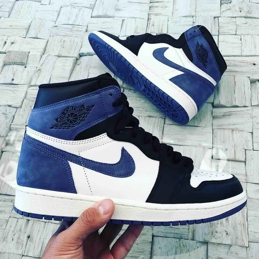 Air Jordan 1 Blue Moon Sneakers - Elevate Your Style and Comfort