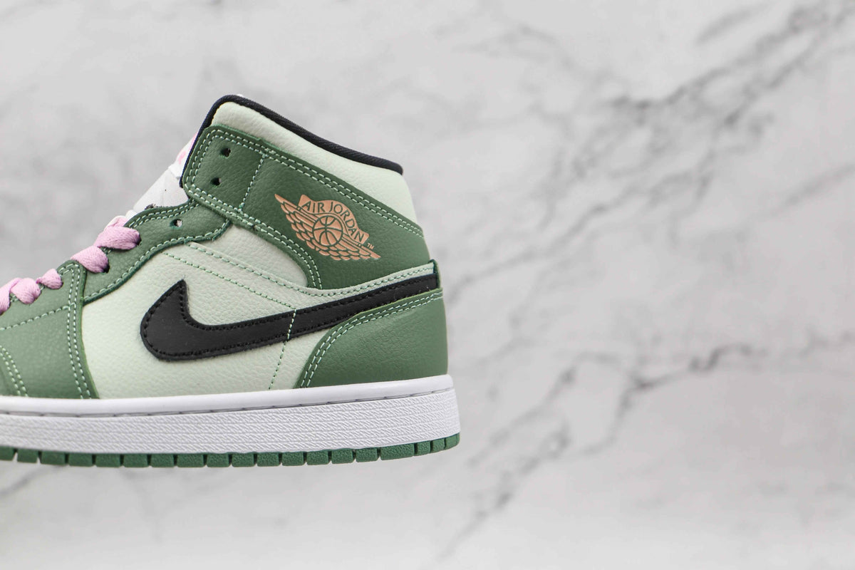 Custom Air Jordan 1 Dutch Green High Q – Unique Style and Comfort SneakerNational