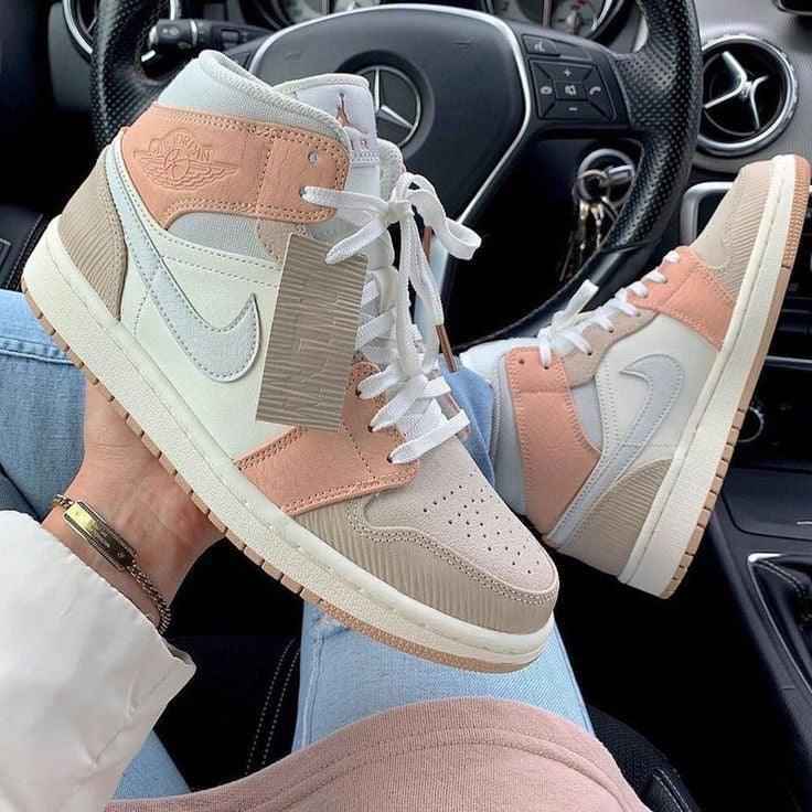 Air Jordan 1 Mid CV3044 100