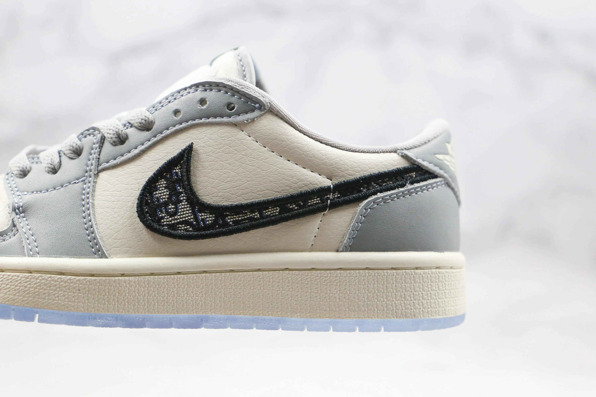 Custom Air Jordan 1 x DİOR High OG SneakerNational