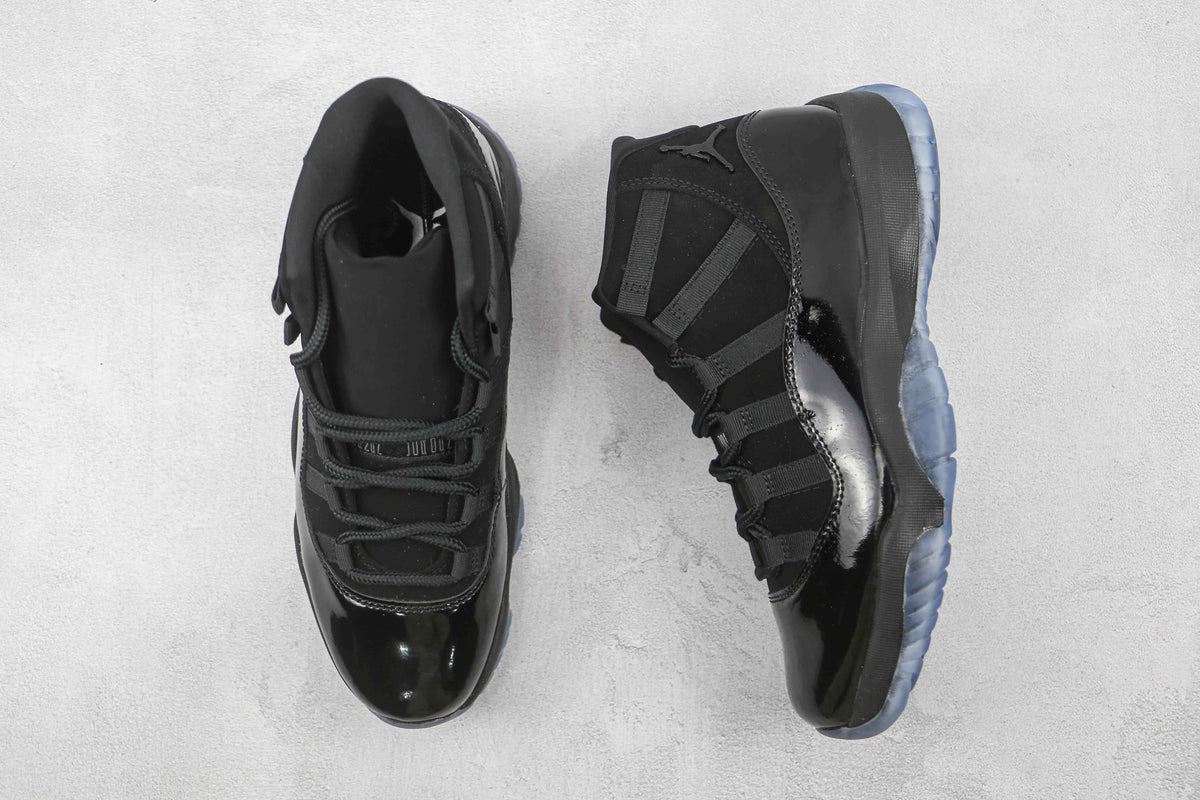 Custom Air Jordan 11 Cap and Gown AJ11
