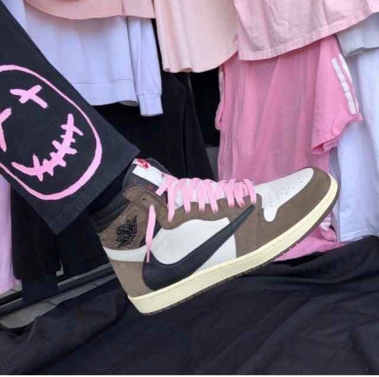 Travis Scott Fragment x Air Jordan 1 High: A Unique Sneaker Experience
