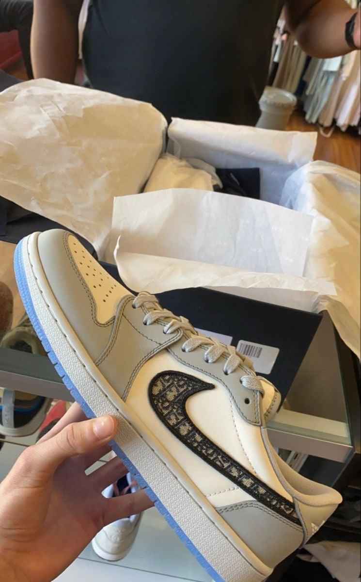 Custom Dior x Air Jordan 1 CN8608-002 SneakerNational