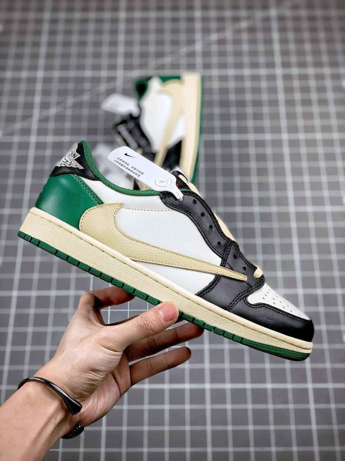Fragment x Travis Scott x Air Jordan 1 Low
