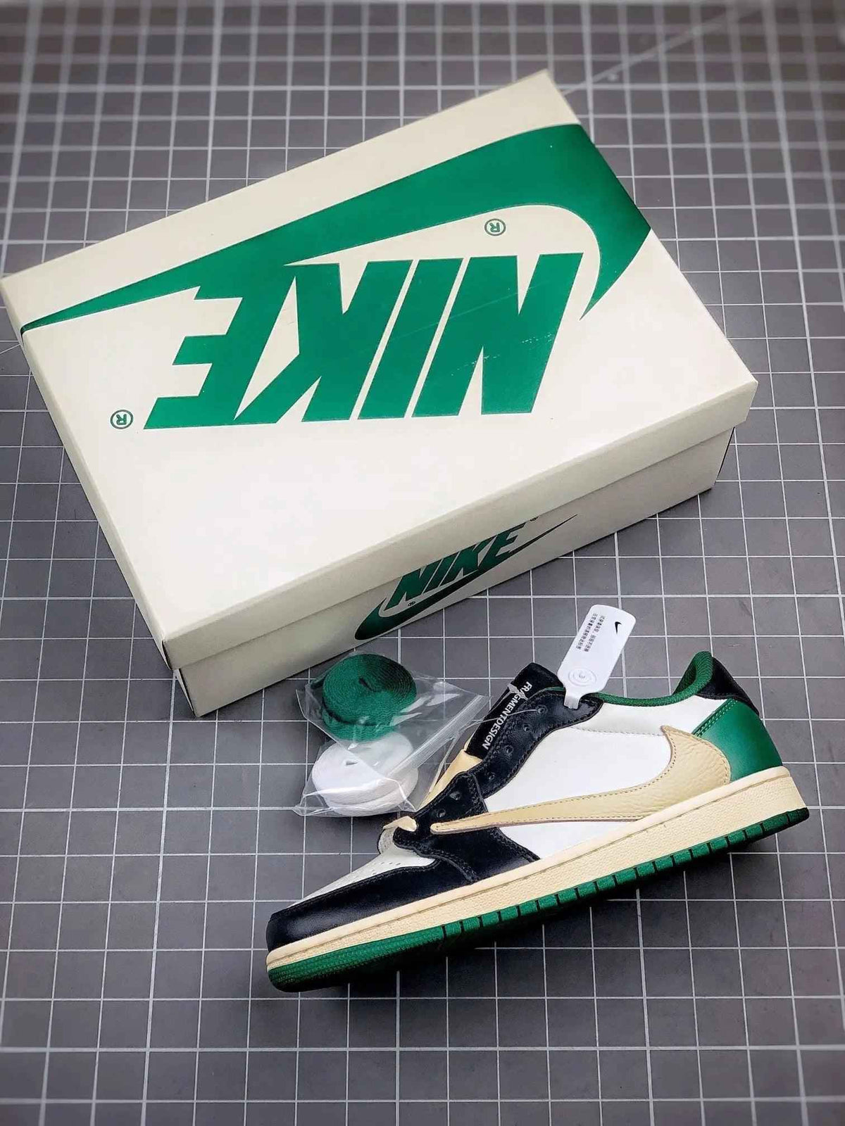 Fragment x Travis Scott x Air Jordan 1 Low