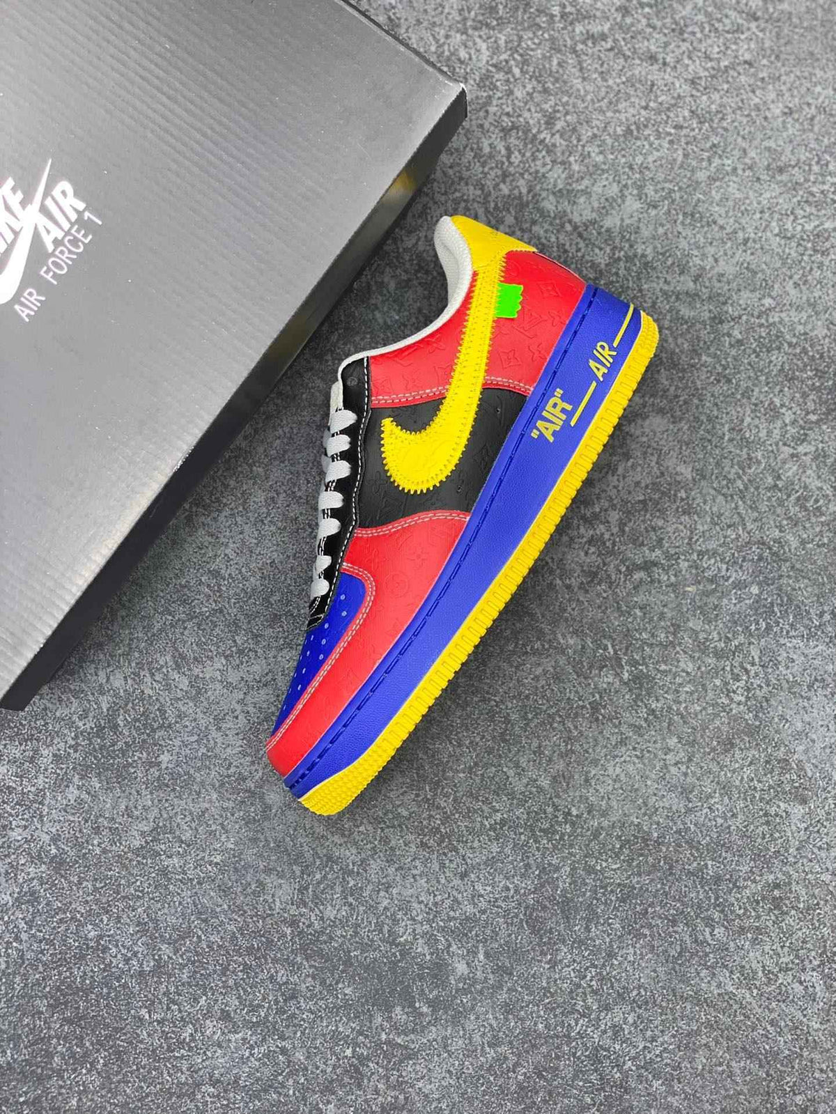 Off-White x Nike Air Force 1 1A9V9D