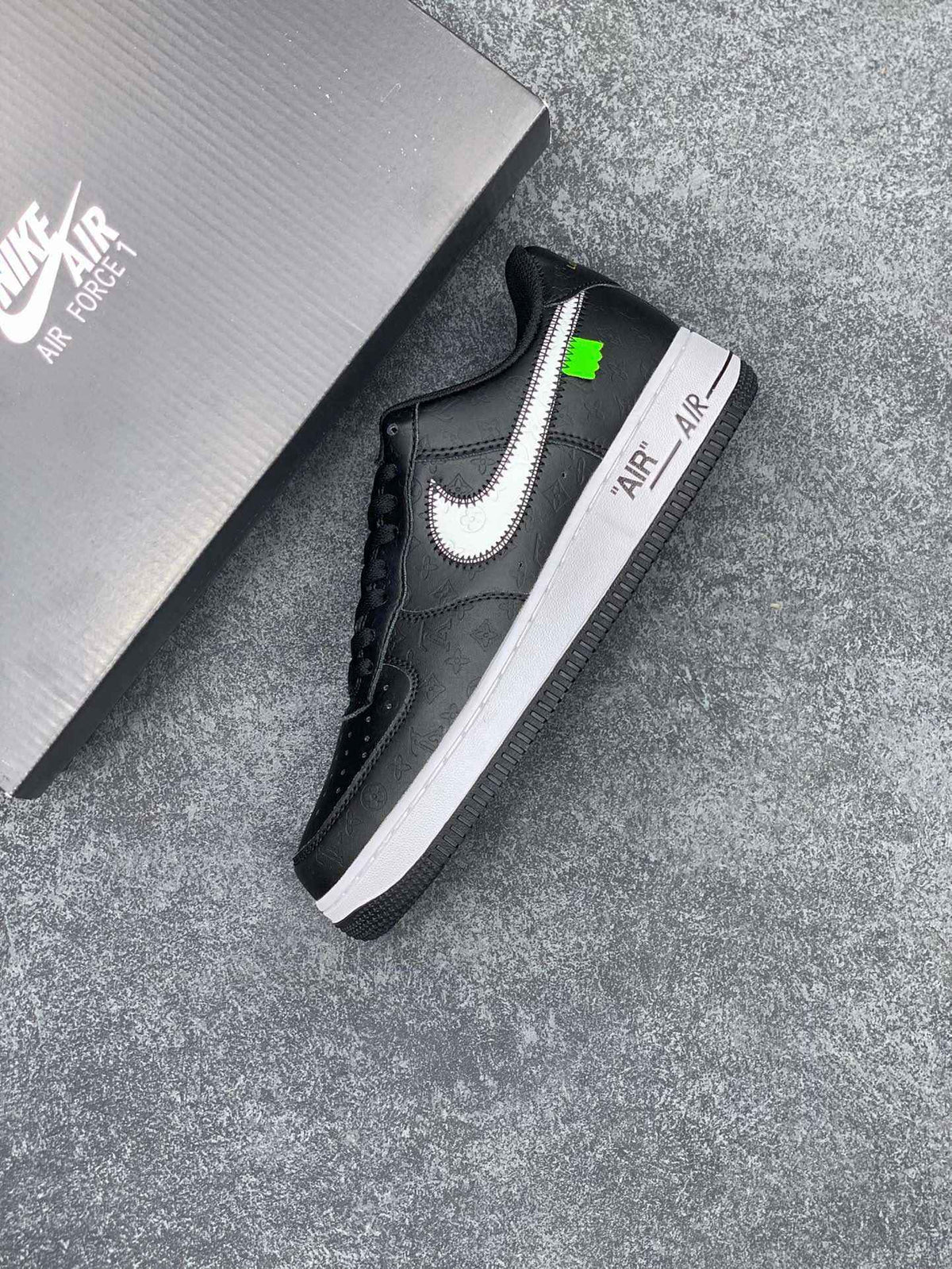 Off-White x Nike Air Force 1 1A9V9F