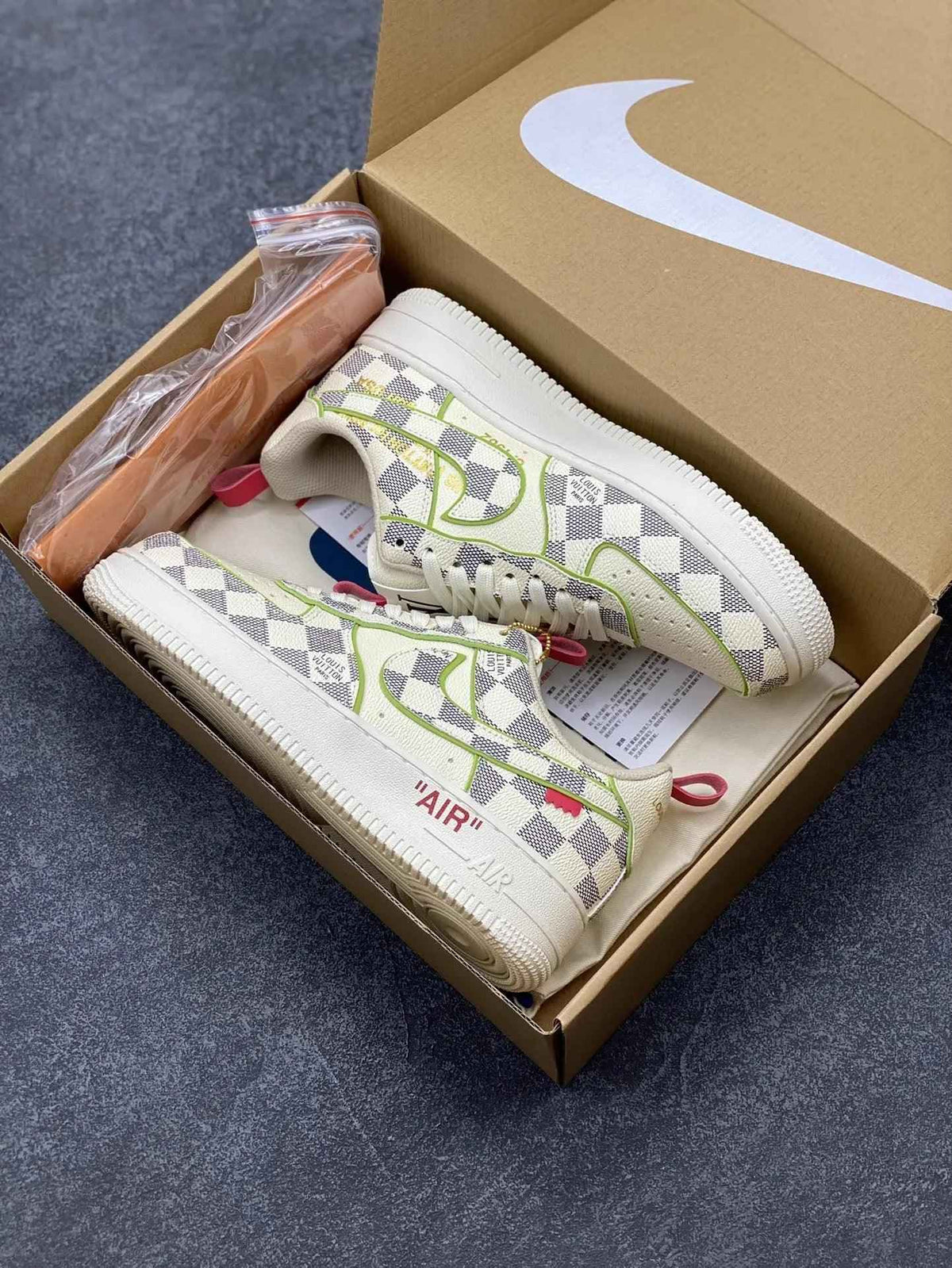 Air Force 1 x Off-White x Nike - A Streetwear Icon