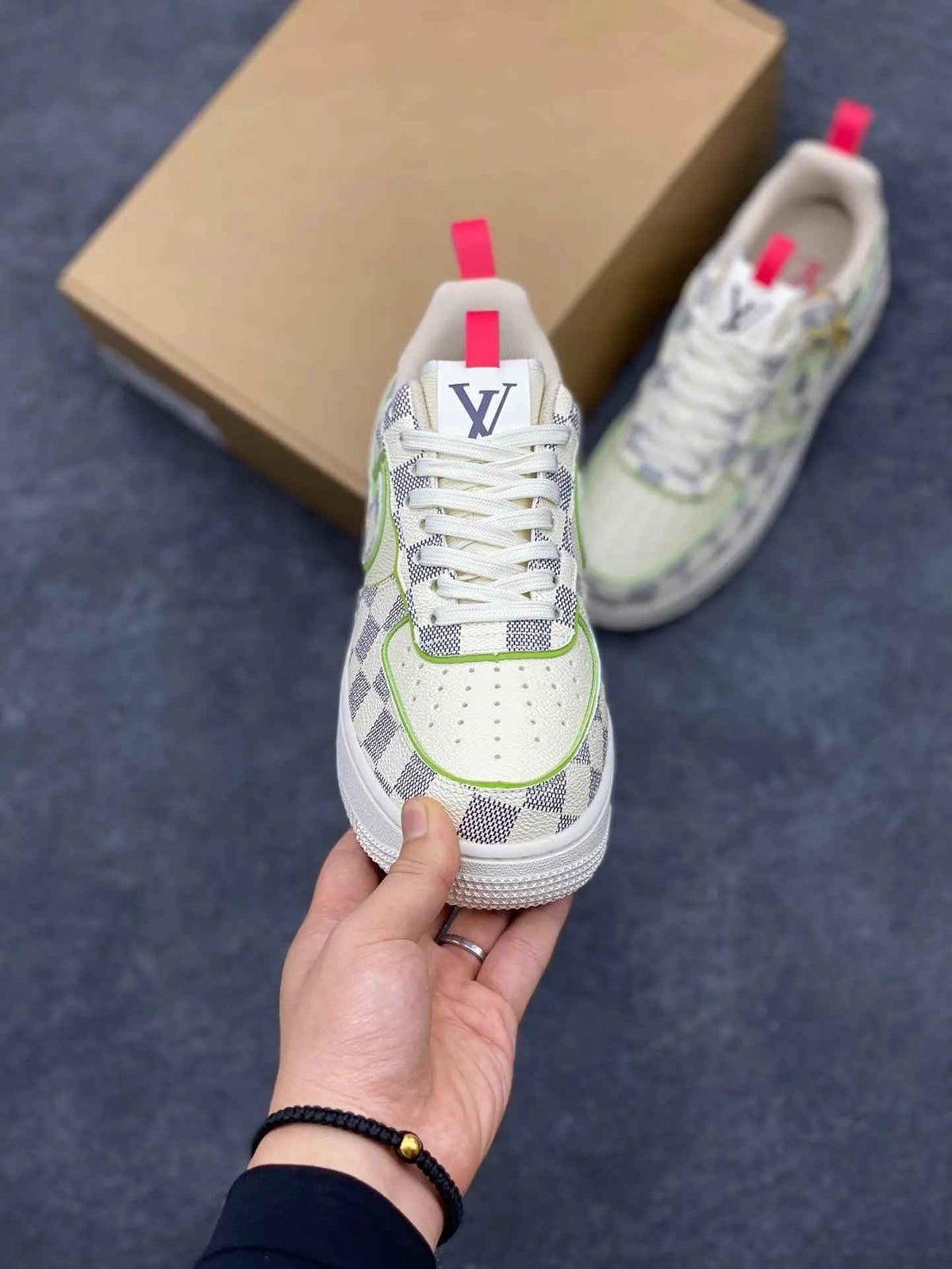 Air Force 1 x Off-White x Nike - A Streetwear Icon