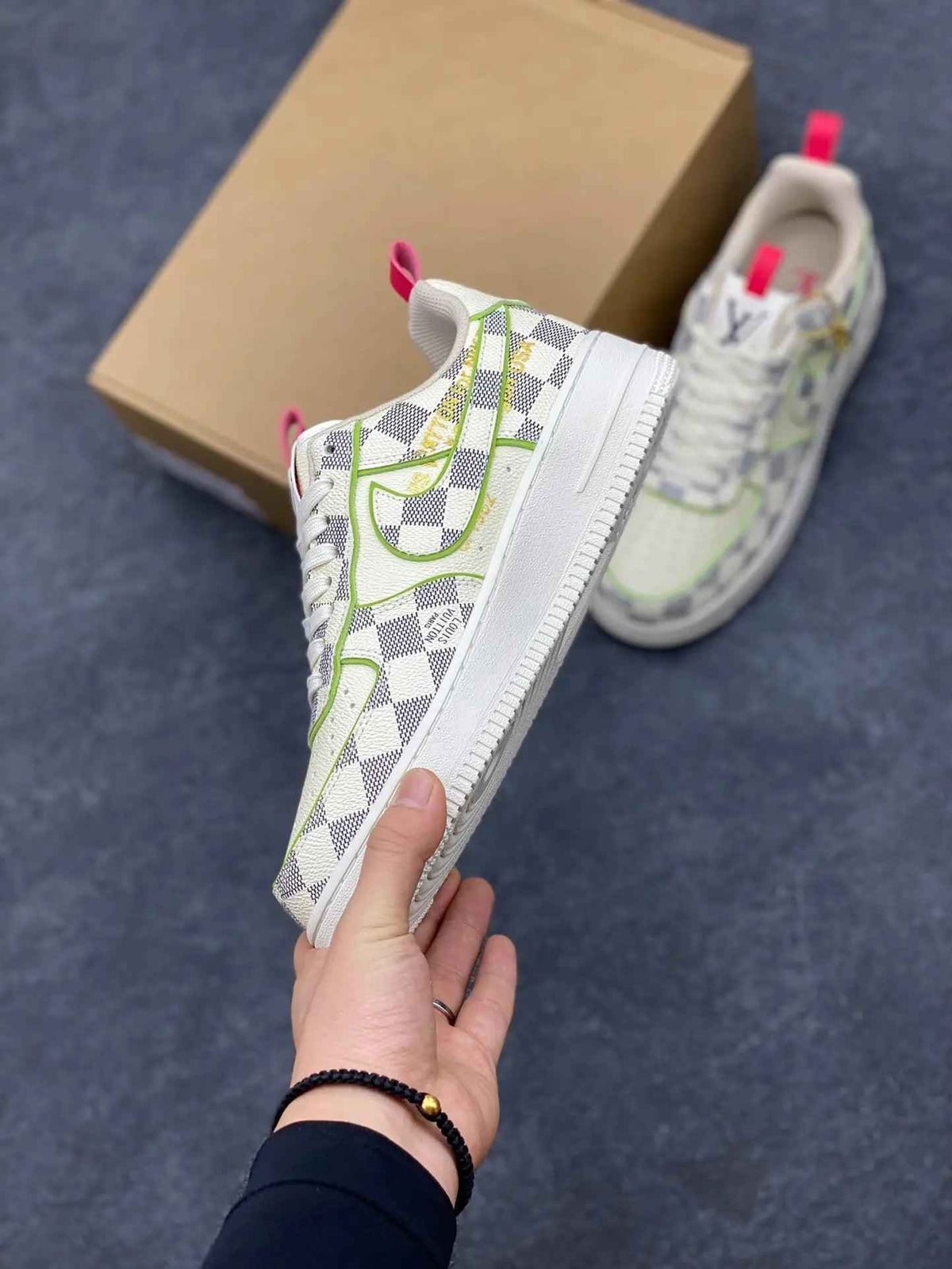Air Force 1 x Off-White x Nike - A Streetwear Icon