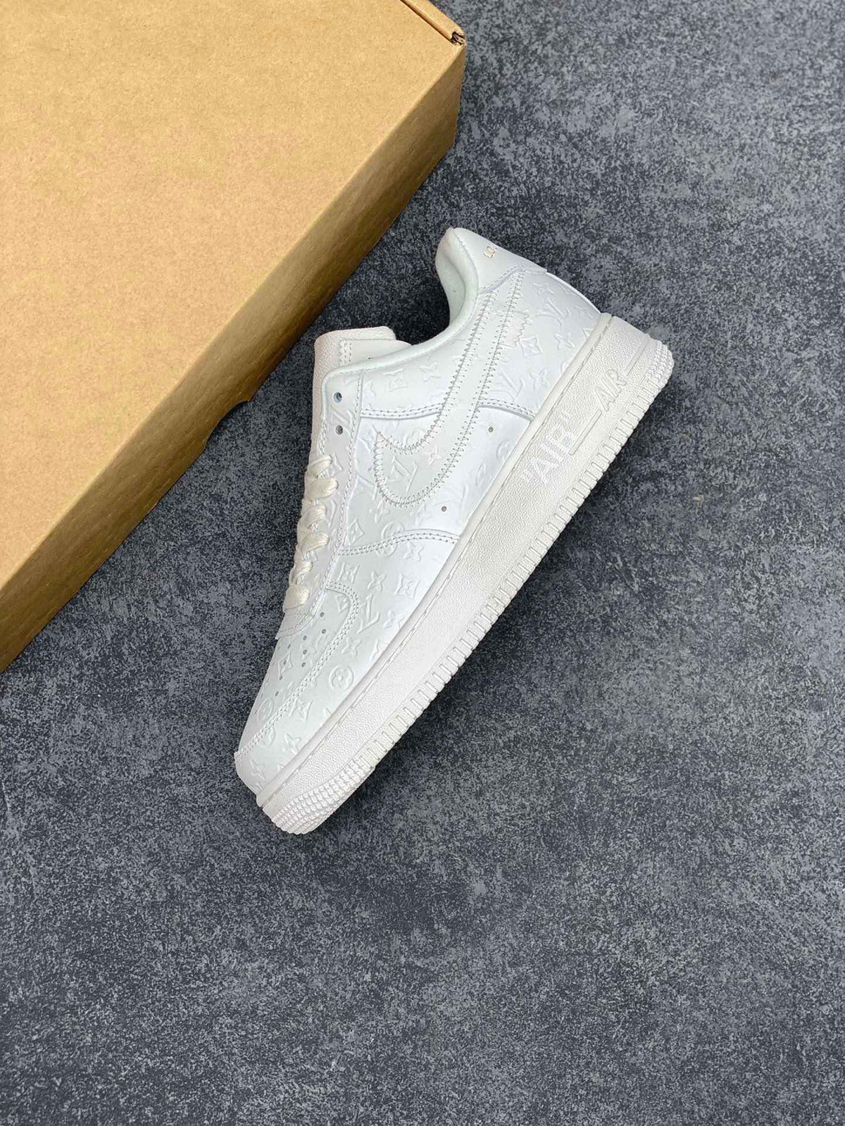 Custom Monogram x Air Force 1 Low 1A9V87