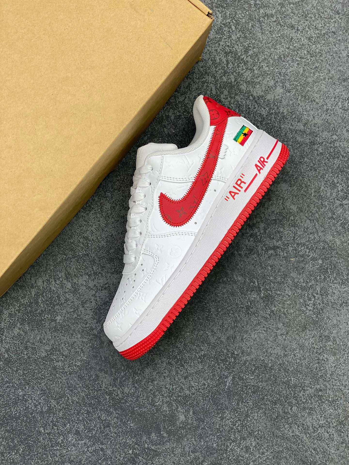 Custom Nk Air Force 1'07 x LV Low Air Sole LD0212