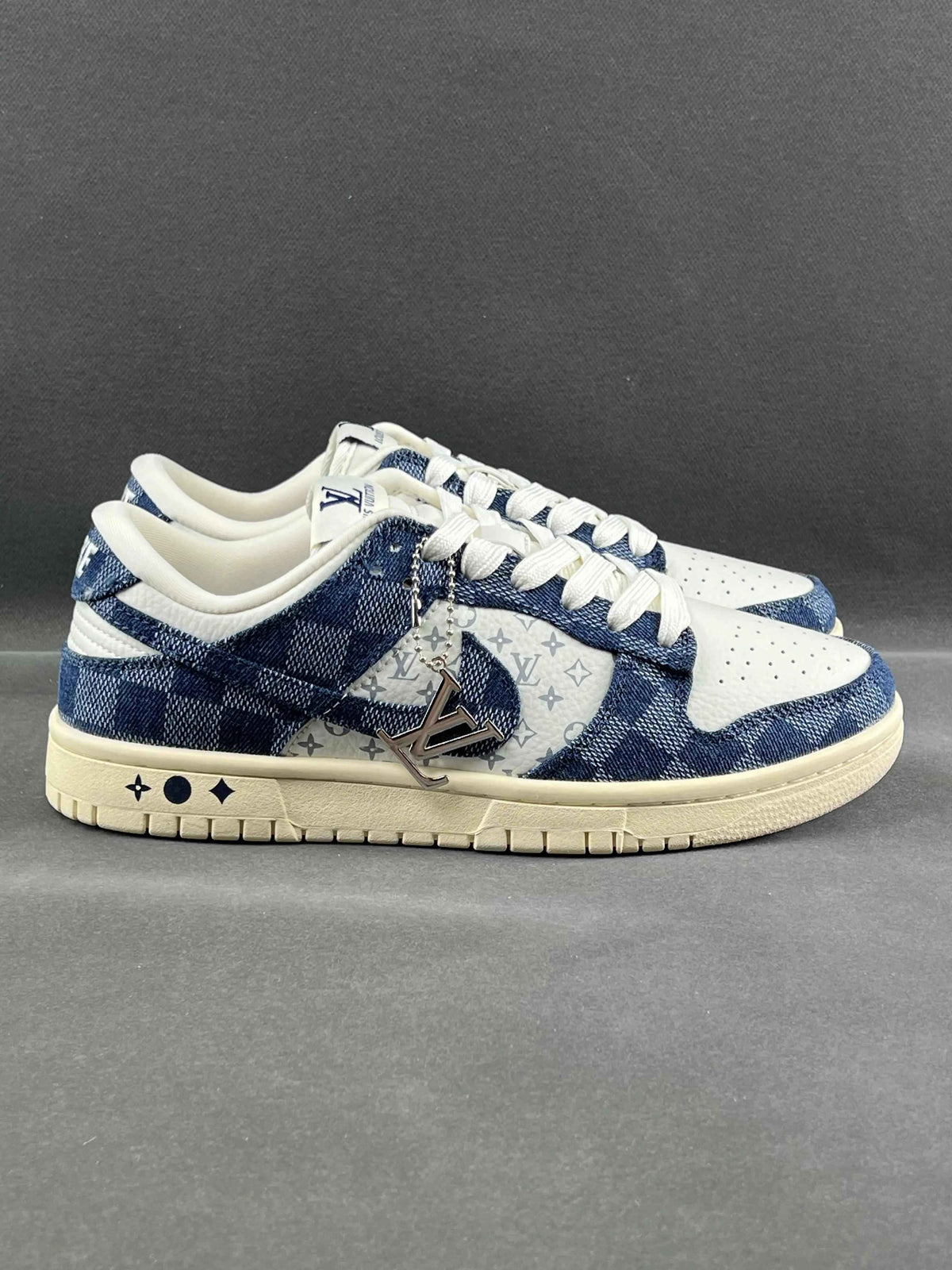 Custom SB Dunk Low x Monogram JH9310-949