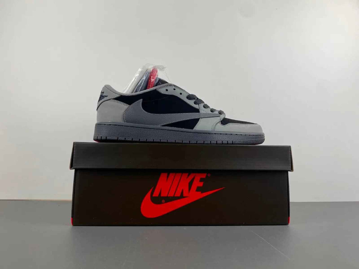 Travis Scott x Air Jordan 1 DM7866-775
