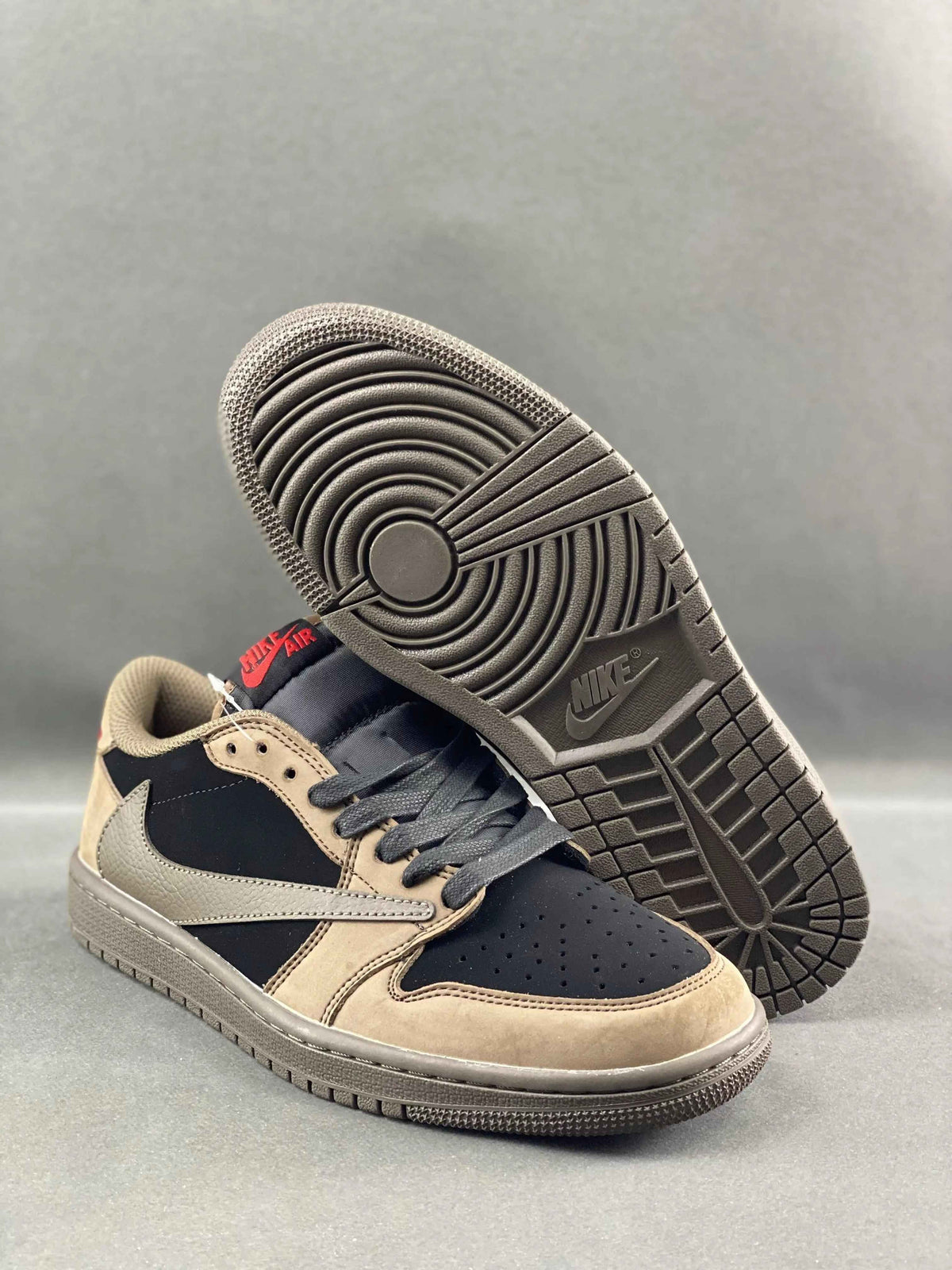 Travis Scott x Air Jordan 1 Low Velvet Brown