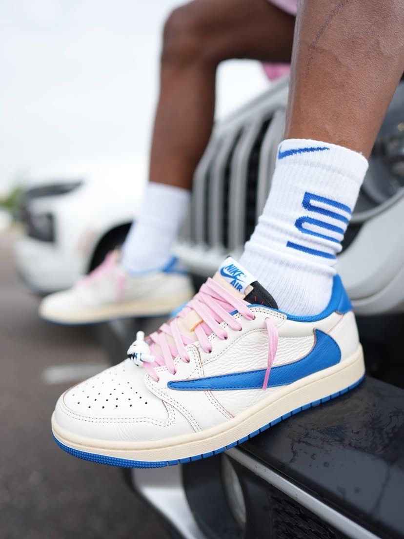 Air Jordan 1 x Travis Scott x Fragment Design DM7866-104