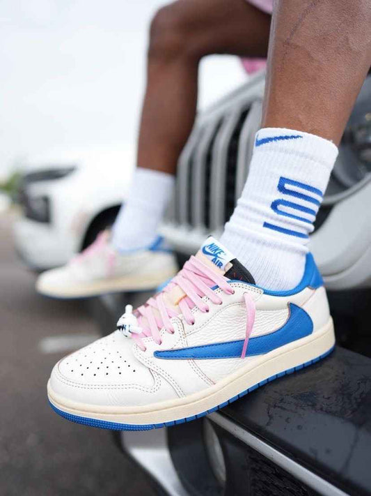 Air Jordan 1 x Travis Scott x Fragment Design DM7866-104