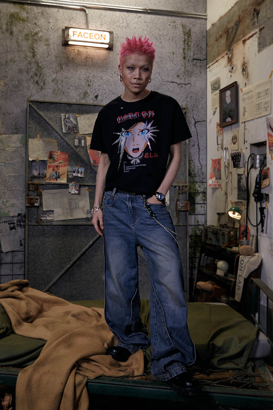 Anime Girl Graphic Tee - Notkicks