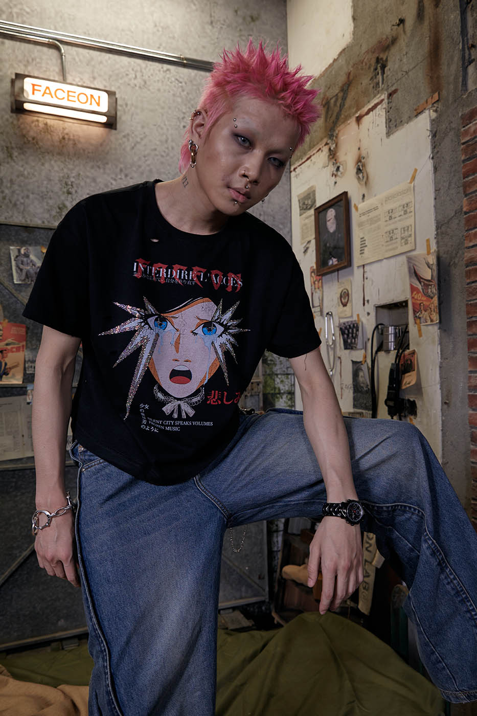 Anime Girl Graphic Tee - Notkicks
