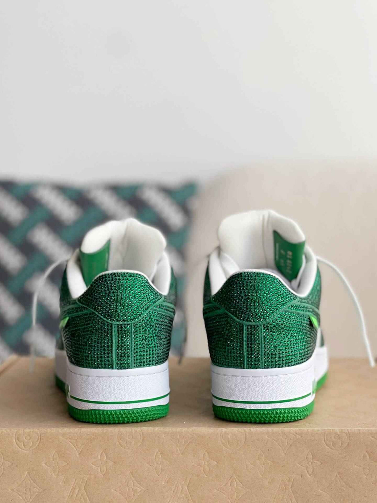 Custom Air Force 1 Low – Swarovski Crystal White & Green