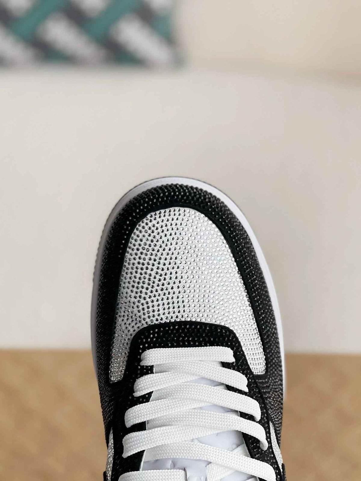 Air Force 1 Low – Swarovski Crystal Black & White