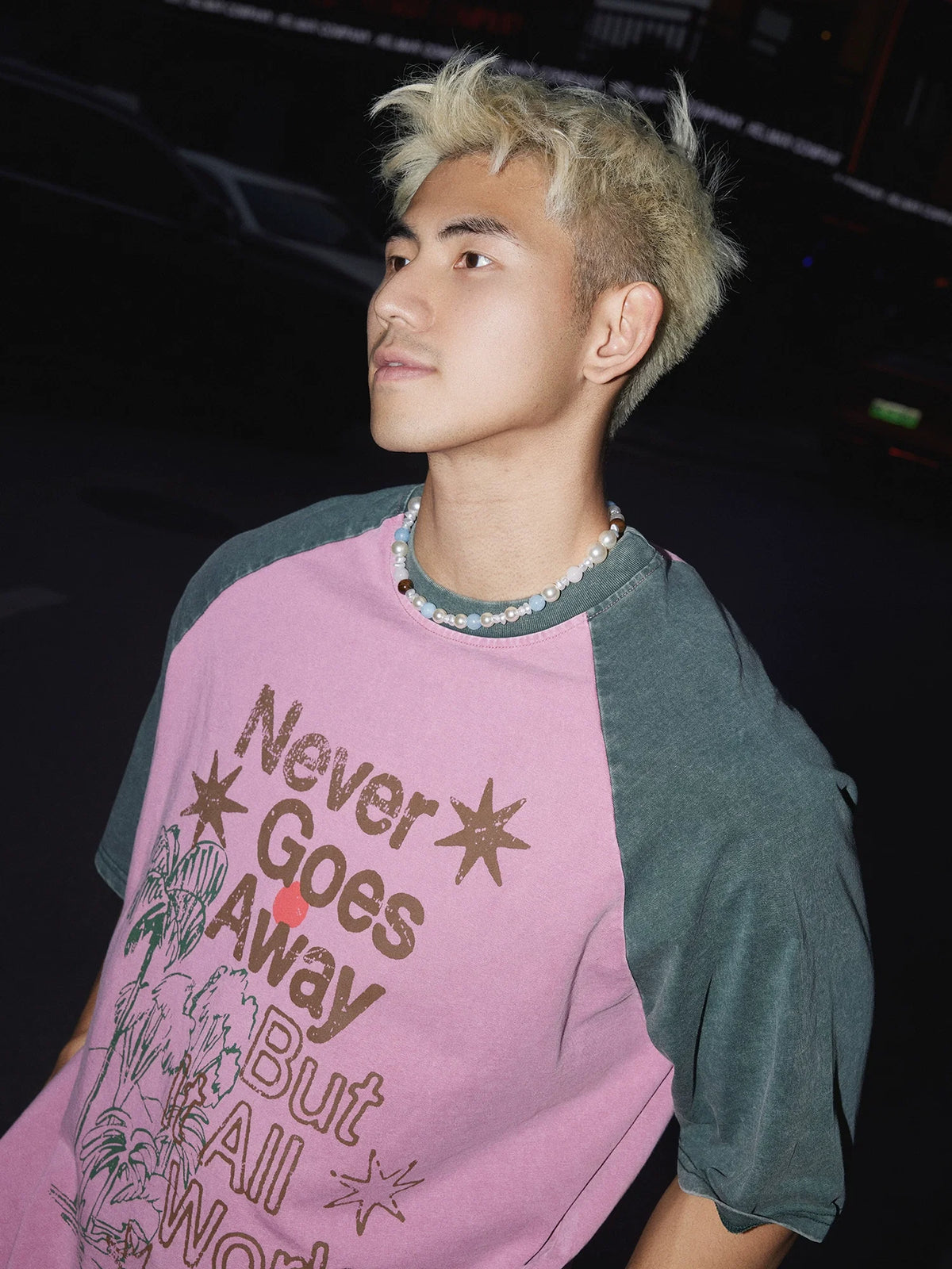Never Goes Away Graphic Tee - Notkicks