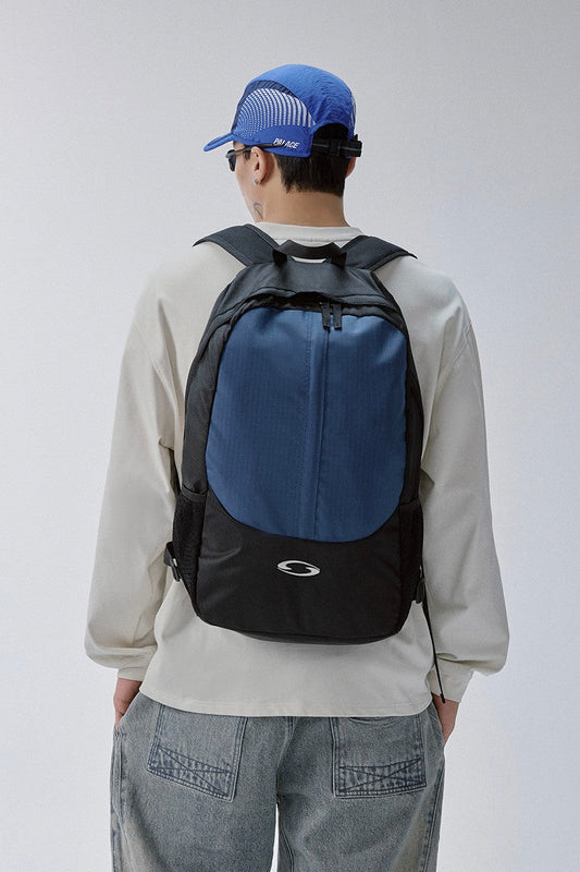 Colorblock Utility Travel Backpack - Notkicks