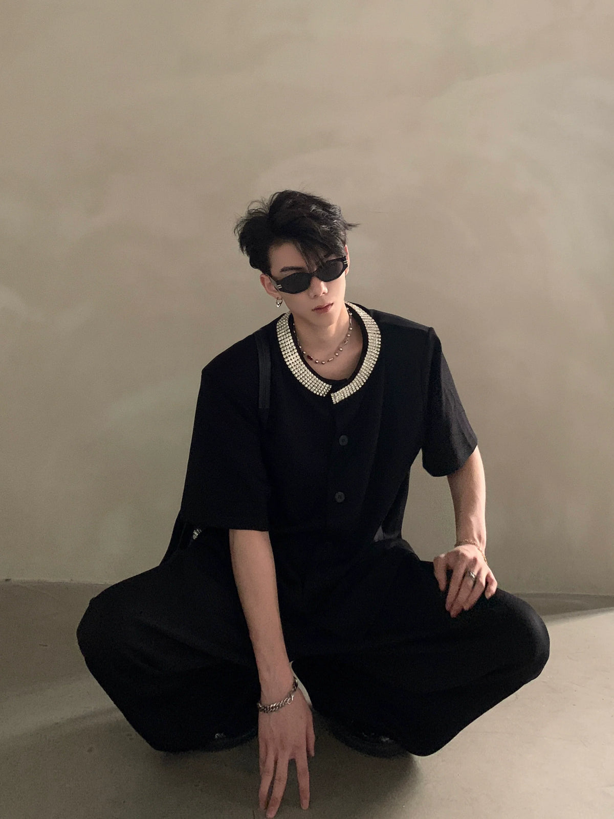 Black Short Sleeve Button-Up Shirt with Embellished Gem Collar - Notkicks